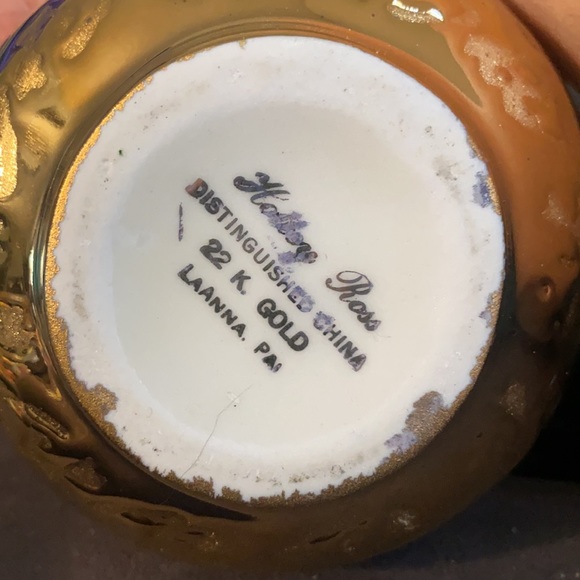 Vintage Holley Ross Weeping Gold 22k Distinguished China Ruffle Vase - Picture 2 of 8